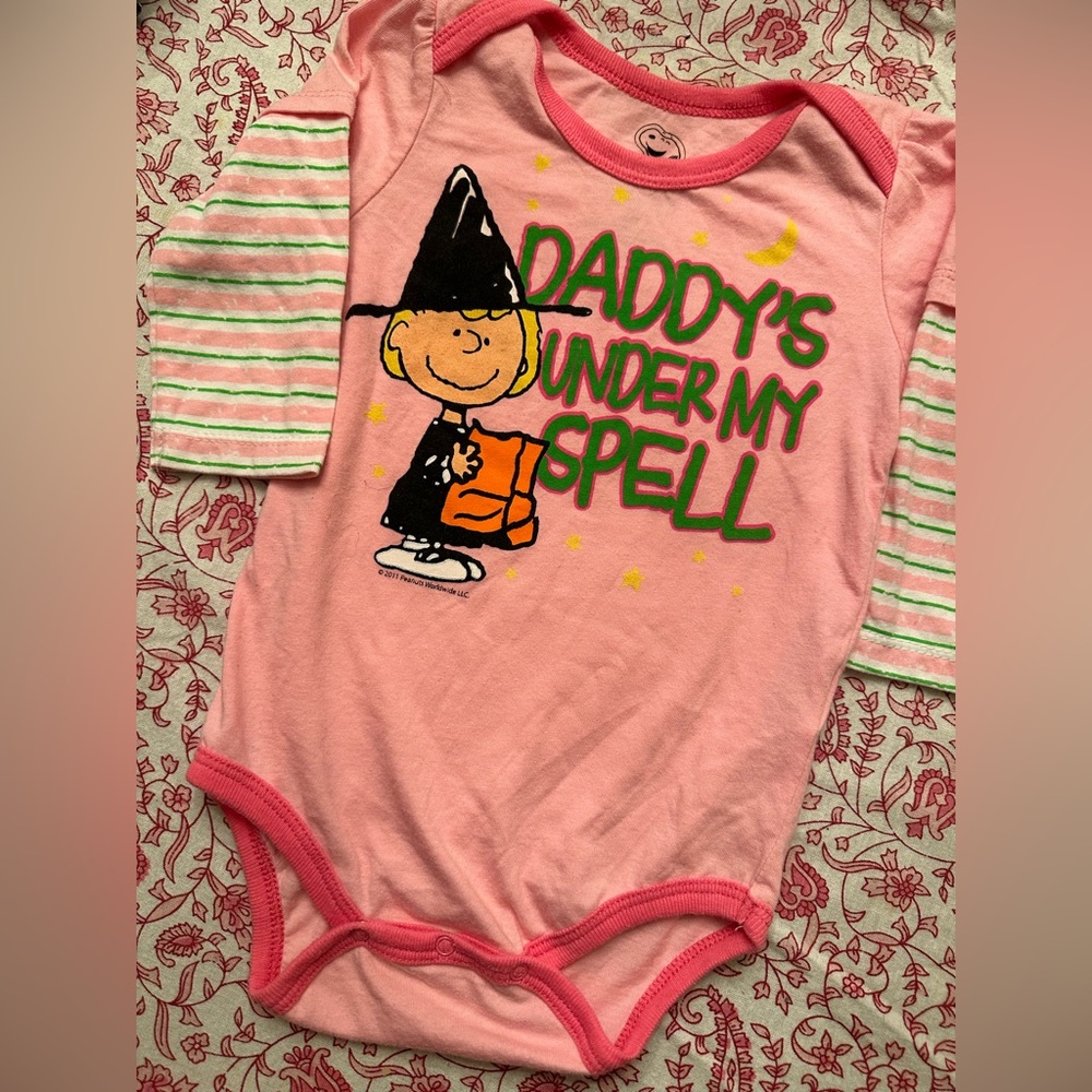 EUC Daddy’s Under My Spell Onesie “Peanuts” 9M